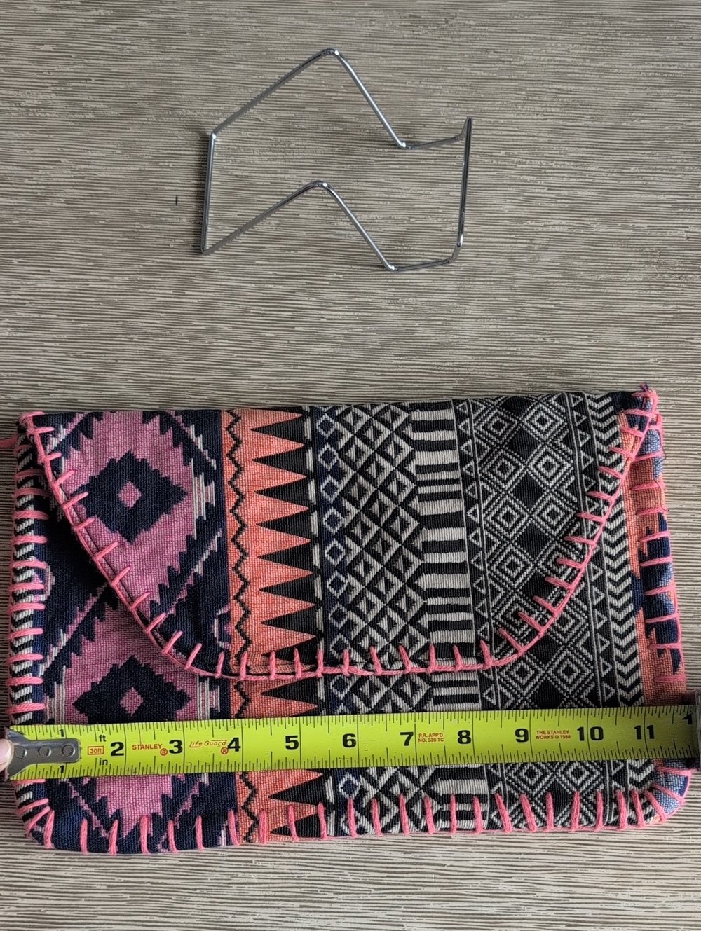 Pink & Navy and Black Geometric Tassel Textile Summer Clutch Purse - Picture 7 of 8